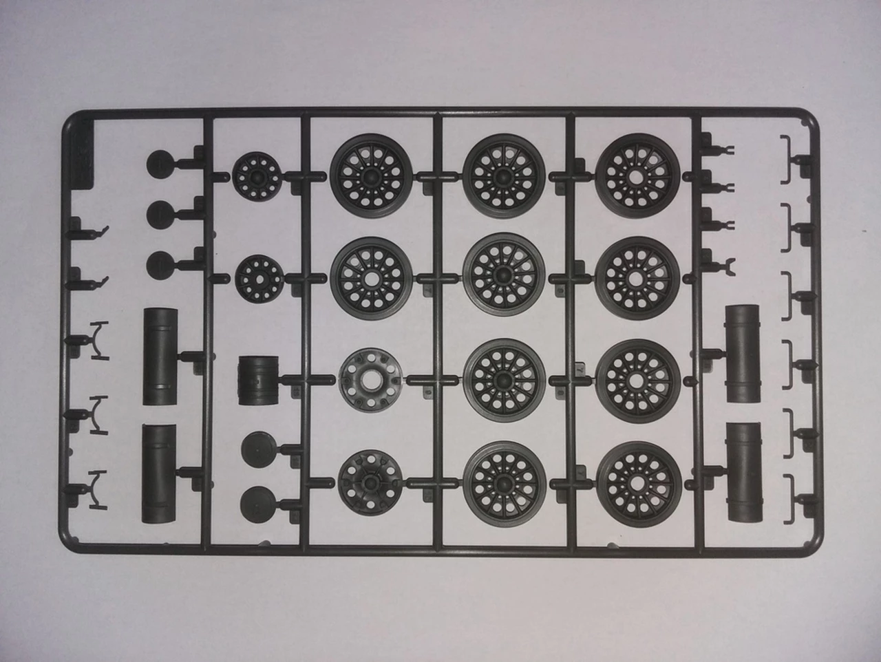Outlet β€οΈ T-34/85 WWII Soviet Medium Tank 1/35 ICM Models π 9 Outlet β€οΈ T-34/85 WWII Soviet Medium Tank 1/35 ICM Models π - Image 9