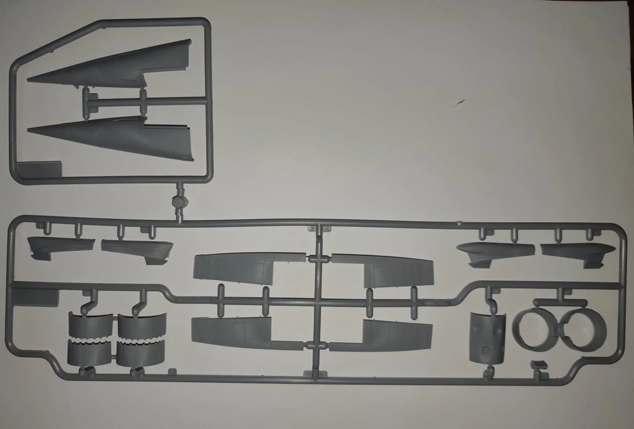 Best deal π― Soviet MiG-25RB Recon Aircraft 1/72 ICM Models π€© 4 Best deal π― Soviet MiG-25RB Recon Aircraft 1/72 ICM Models π€© - Image 4
