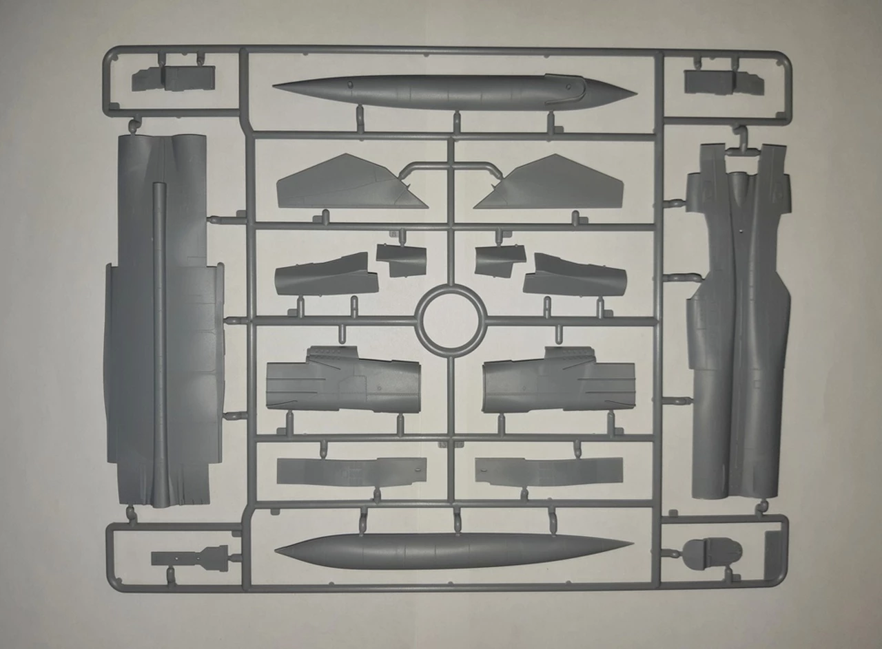 Best deal π― Soviet MiG-25RB Recon Aircraft 1/72 ICM Models π€© 8 Best deal π― Soviet MiG-25RB Recon Aircraft 1/72 ICM Models π€© - Image 8