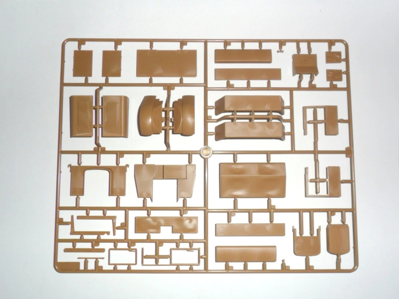 Outlet π Henschel 33 D1 Kfz.72 WWII German Radio Communication Truck 1/35 ICM Models 𧨠3 Outlet π Henschel 33 D1 Kfz.72 WWII German Radio Communication Truck 1/35 ICM Models 𧨠- Image 3