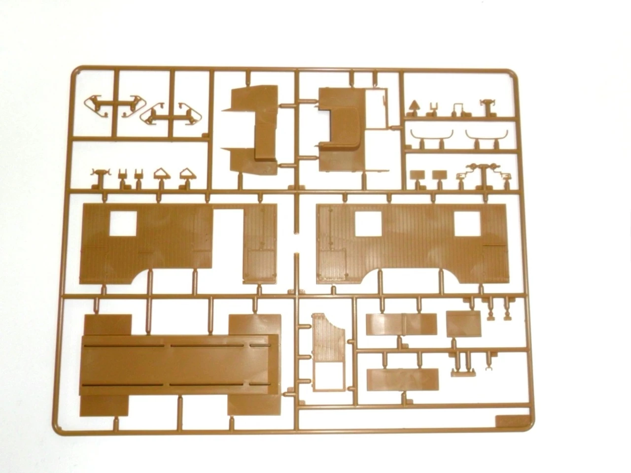 Outlet π Henschel 33 D1 Kfz.72 WWII German Radio Communication Truck 1/35 ICM Models 𧨠6 Outlet π Henschel 33 D1 Kfz.72 WWII German Radio Communication Truck 1/35 ICM Models 𧨠- Image 6