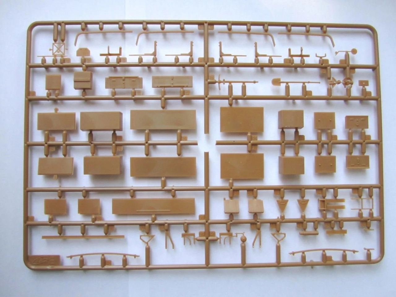 Outlet π Henschel 33 D1 Kfz.72 WWII German Radio Communication Truck 1/35 ICM Models 𧨠4 Outlet π Henschel 33 D1 Kfz.72 WWII German Radio Communication Truck 1/35 ICM Models 𧨠- Image 4