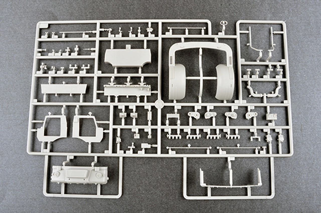Promo β€οΈ Russian Zil135 Military truck w/Stake Body 1/35 Trumpeter π€© 8 Promo β€οΈ Russian Zil135 Military truck w/Stake Body 1/35 Trumpeter π€© - Image 8