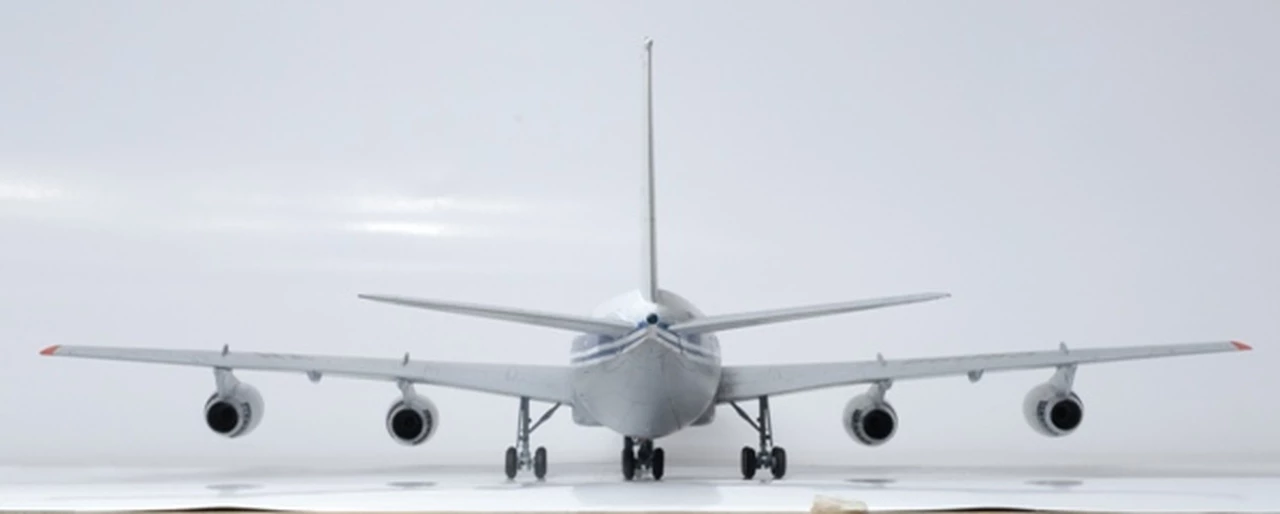 Outlet π― Ilyushin Il-86 Civil Airliner 1/144 Zvezda β€οΈ 2 Outlet π― Ilyushin Il-86 Civil Airliner 1/144 Zvezda β€οΈ - Image 2