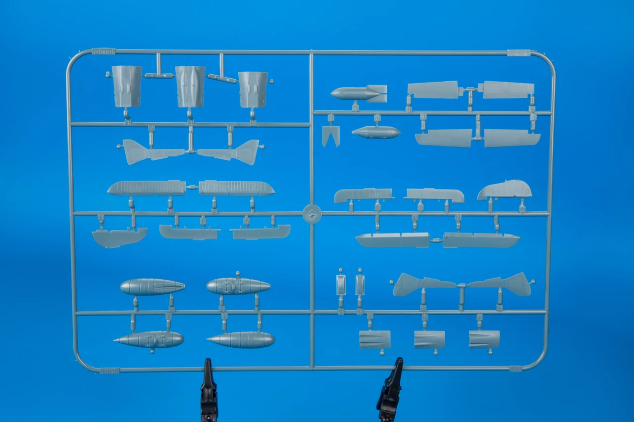 Flash Sale π Fw 190A-2 Fighter (Profi-Pack Kit) 1/48 Eduard π 5 Flash Sale π Fw 190A-2 Fighter (Profi-Pack Kit) 1/48 Eduard π - Image 5