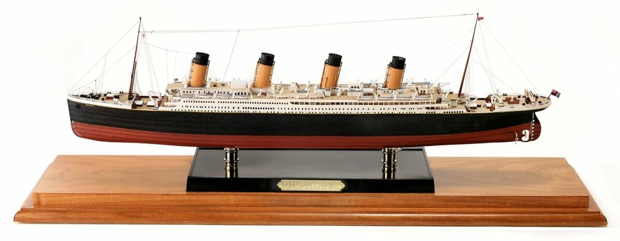 Top 10 π RMS Titanic Ocean Liner Deluxe Edition 1/350 Minicraft π 3 Top 10 π RMS Titanic Ocean Liner Deluxe Edition 1/350 Minicraft π - Image 3