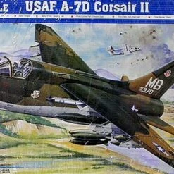 Outlet ✔️ A-7D Corsair II 1/32 Trumpeter 😍