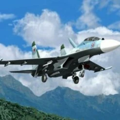 Brand new 🌟 Su-27UB Flanker C 2-Seater Russian Trainer 1/32 Trumpeter 😍