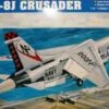 Budget 👏 F-8J Crusader US Navy Fighter 1/32 Trumpeter 🧨