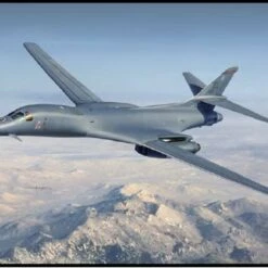 Hot Sale 👍 B-1B 34th BS 'Thunderbirds' 1/144 Academy 😀