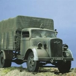 New ⌛ WWII Opel Blitz S German Cargo Truck 1/35 Italeri 👍