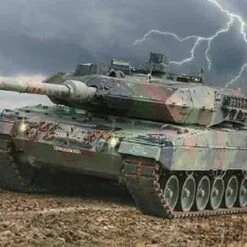 Brand new ❤️ Leopard 2A6 German Tank 1/35 Italeri 👏