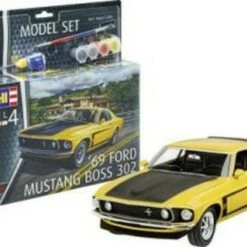 Cheap 🤩 1969 Ford Mustang Boss 302 Car w/paint & glue 1/25 Revell Germany ❤️