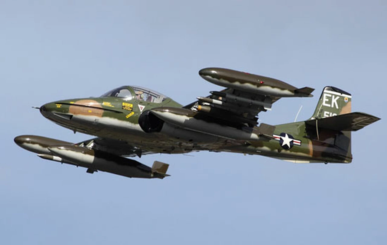 New π A-37A Dragonfly Light Ground Attack Aircraft 1/48 Trumpeter π 2 New π A-37A Dragonfly Light Ground Attack Aircraft 1/48 Trumpeter π - Image 2